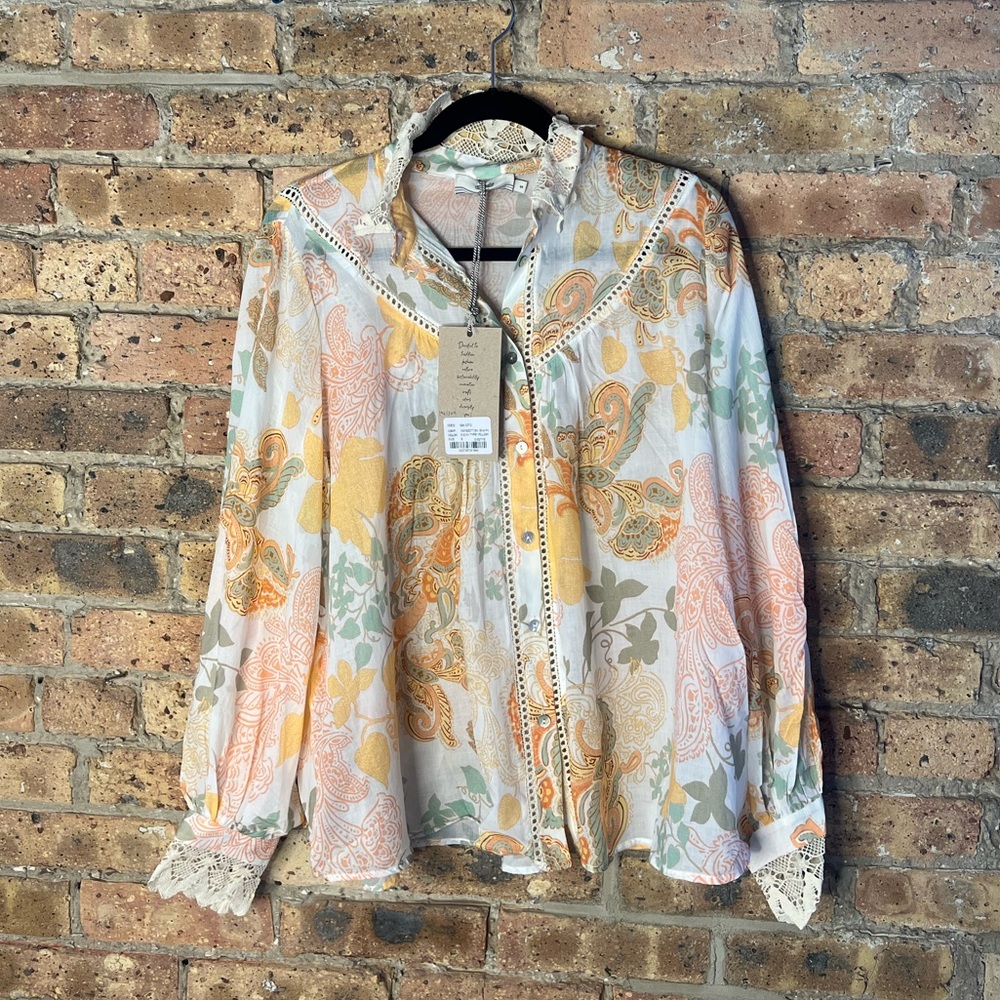 Devotion Twins floral print button down top, size S, never been worn